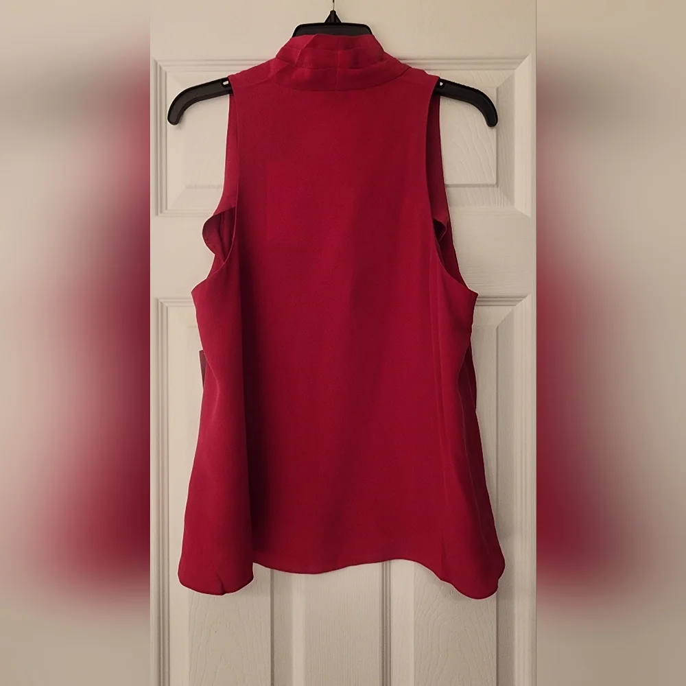 JOIE OCANA sleeveless V-neck blouse in deep Fucia Size Medium - Picture 4 of 8